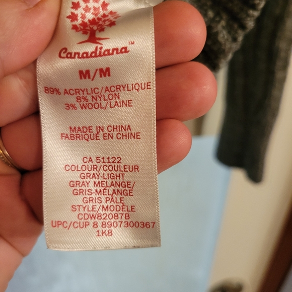 Boys Size M Canadiana Wool Button Up Special Occasion Sweater - Picture 2 of 4